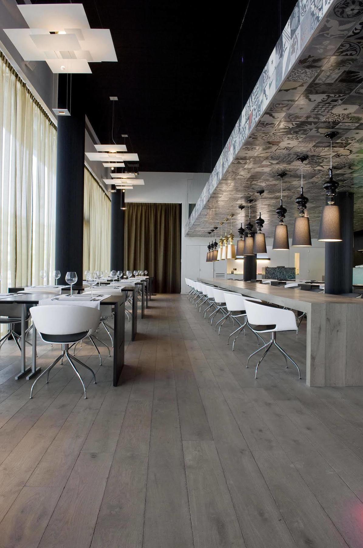 Carbon Hotel Генк Екстер'єр фото