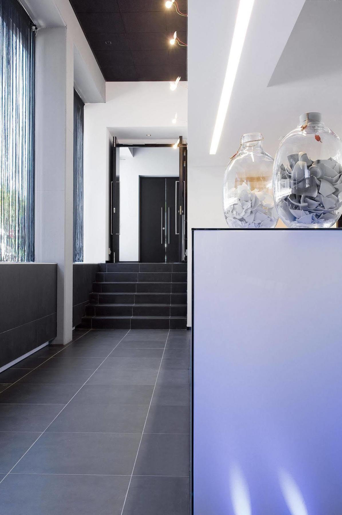 Carbon Hotel Генк Екстер'єр фото
